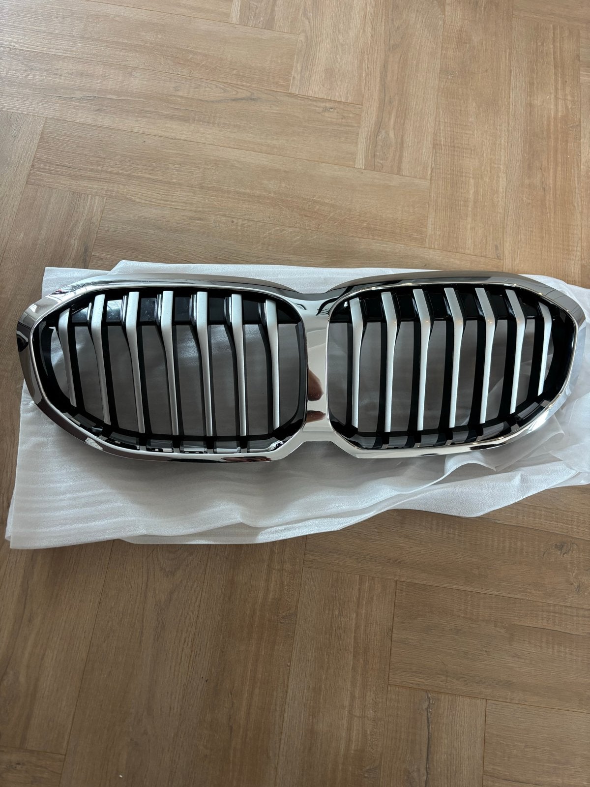 BMW 1 Serie (F40) Grille - Origineel, Ophalen of Verzenden, Gebruikt, Voor, BMW