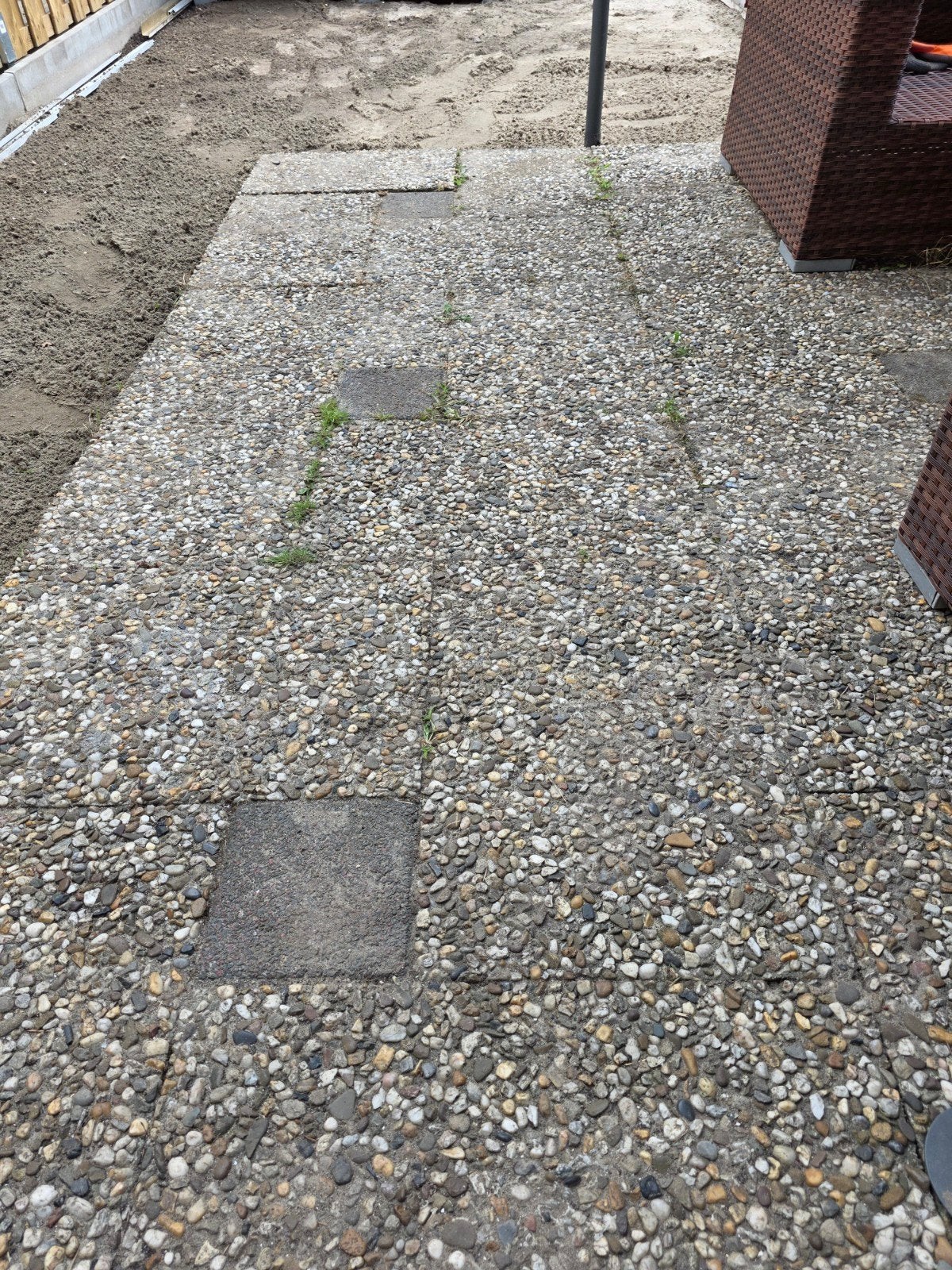 Gratis tuintegels met grind en beton, Tuin en Terras, Tegels en Klinkers, Ophalen, Gebruikt, 10 m² of meer, Beton