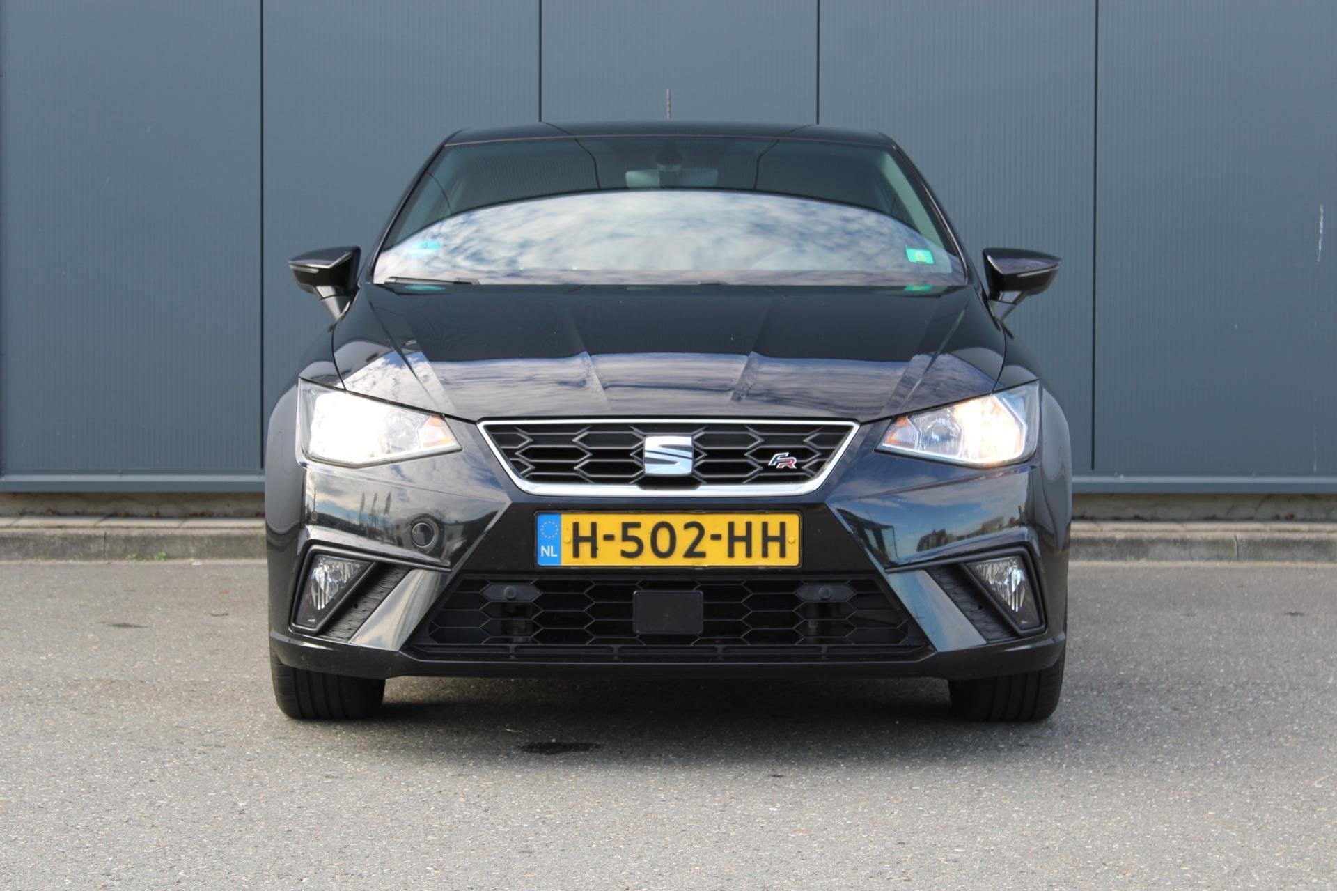 Seat Ibiza 1.0 TSI FR Business Intense, BTW, Camera, CarPlay, Voorwielaandrijving, Stof, 95 pk, Bedrijf
