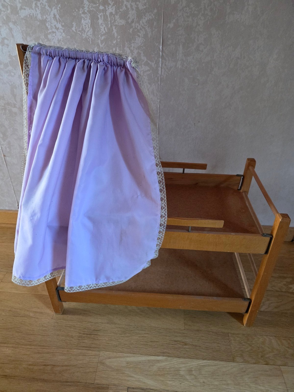 Houten poppenbed/stapelbed met hemeltje, Ophalen of Verzenden, Gebruikt, Overige typen