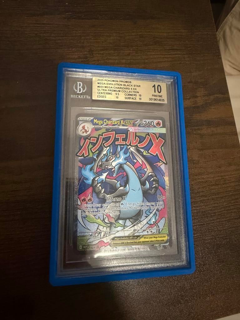 BGS 10 Mega Charizard X EX Pokémon Kaart - Pristine, Ophalen of Verzenden, Nieuw, Losse kaart