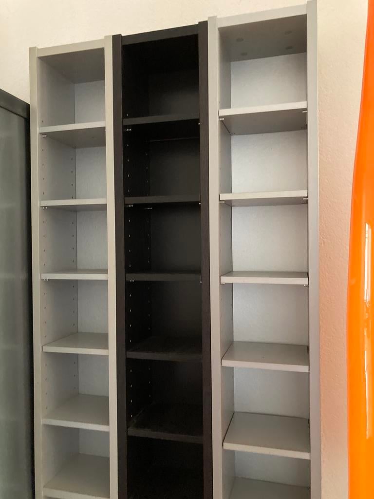 3 cd kasten, Ophalen, 150 discs of meer, Zo goed als nieuw, Hout