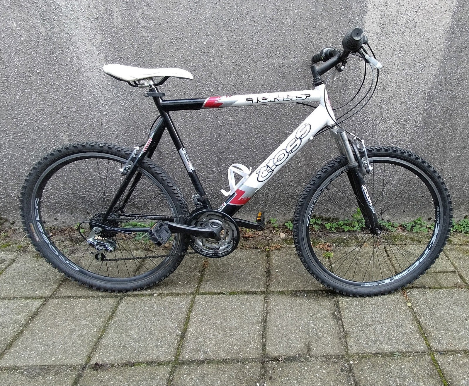 Cross Tonus mountainbike, 24 inch of meer, Gebruikt, Velgrem, Cross