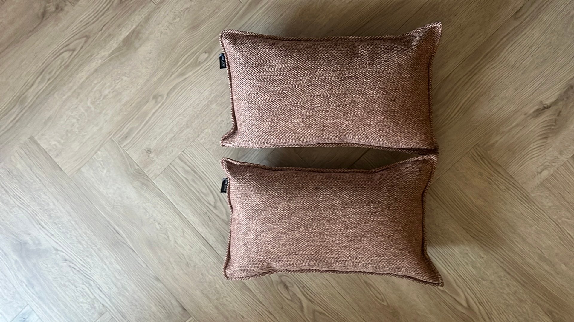 2 kussens loods 5, Huis en Inrichting, Ophalen of Verzenden, Zo goed als nieuw, Roze, Vierkant