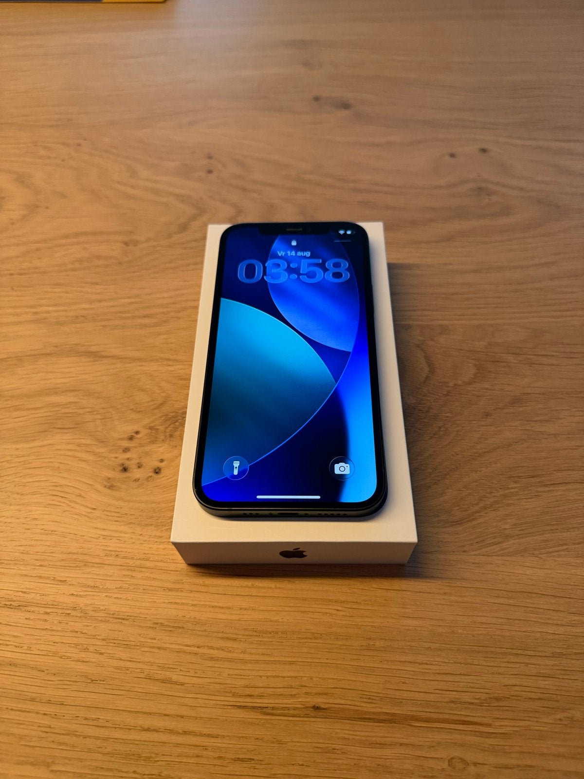 iPhone 12 64GB met Apple MagSafe case - Zo goed als nieuw!, 75 %, Zwart, Ophalen of Verzenden, Zo goed als nieuw