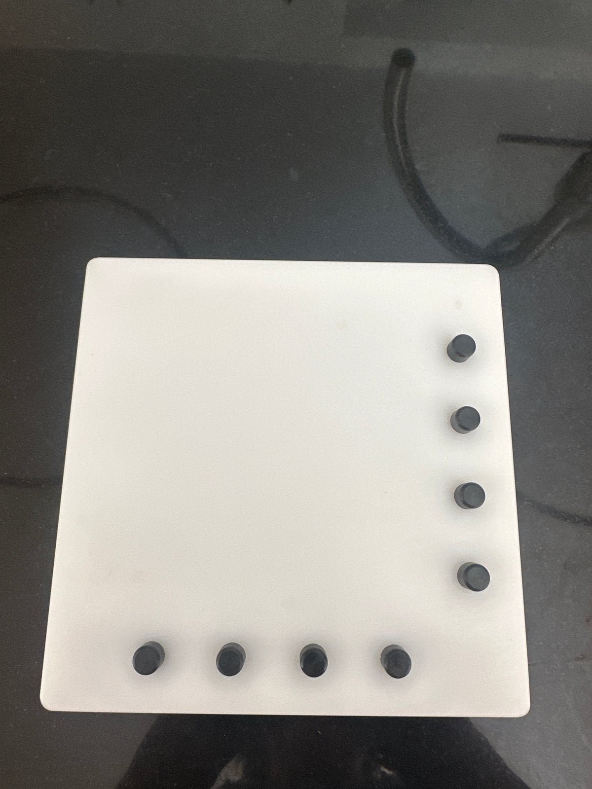 Witte kunststof snijplank met antislip noppen, Ophalen, Gebruikt, Kunststof, Snij-/serveerplank