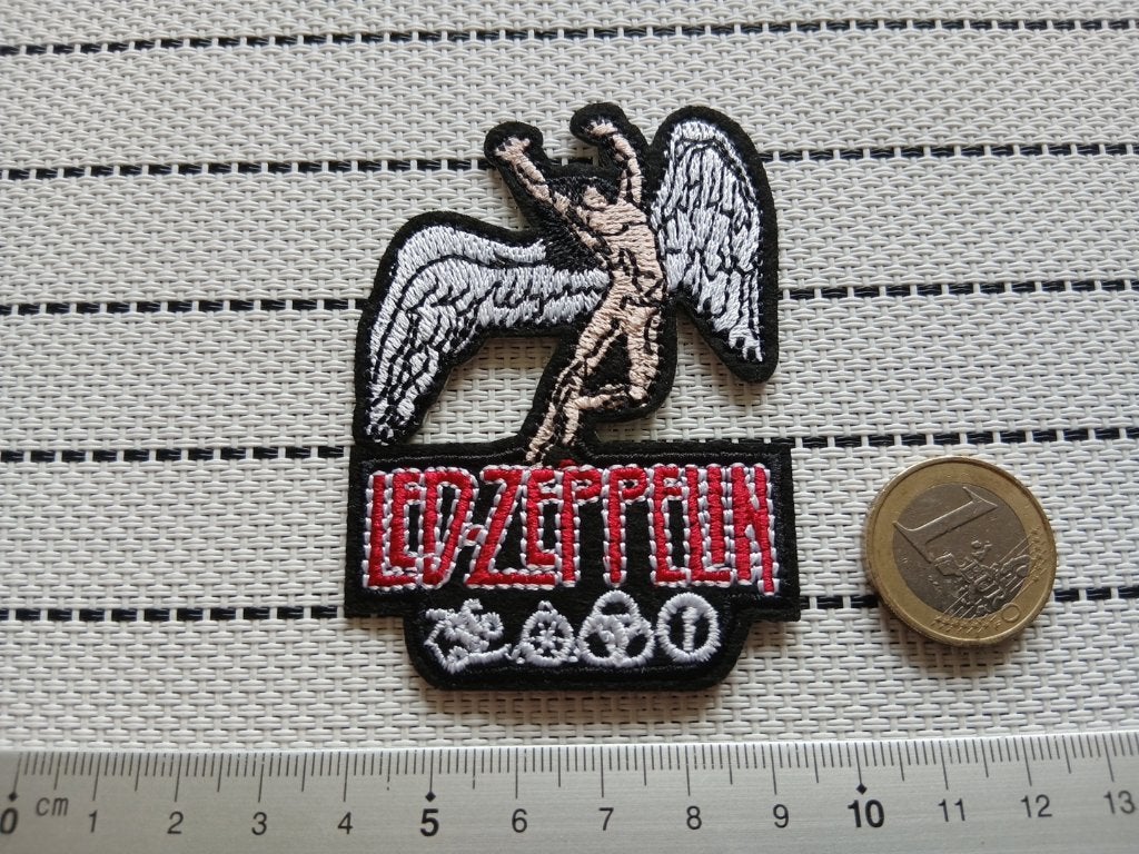 Led Zeppelin leuke shaped Swan song patch 29, Ophalen of Verzenden, Nieuw, Kleding