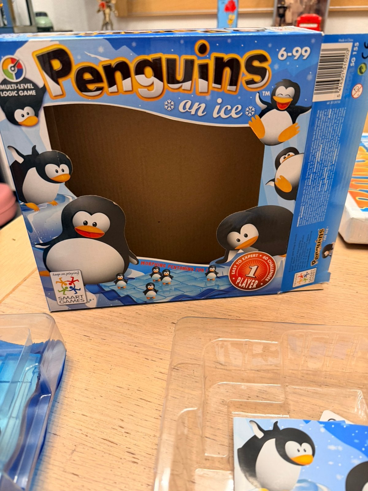 Smartgames penguins on ice 6+, Hobby en Vrije tijd, Gezelschapsspellen | Bordspellen, Ophalen of Verzenden, Zo goed als nieuw