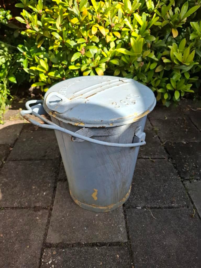 Oude zinken vuilnisemmer Capelle aan den IJssel, Huis en Inrichting, Woonaccessoires | Prullenbakken, Ophalen, Gebruikt, Metaal