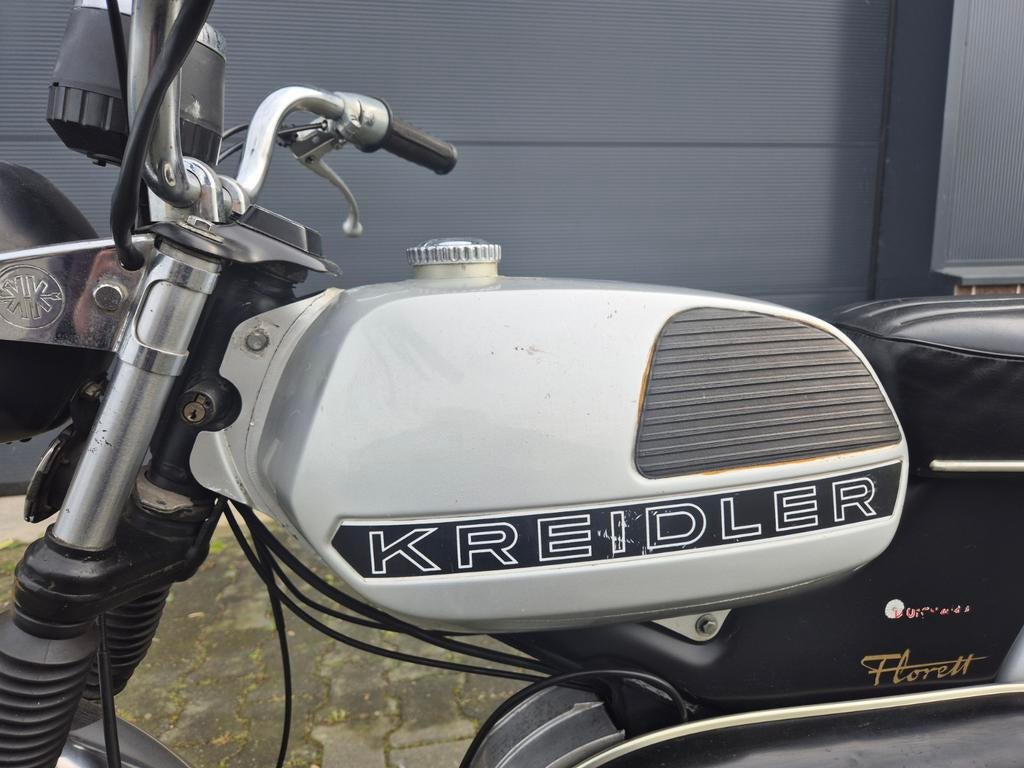 Zo goed als deukvrij Originele A Tank Roest/ Lek vrij, Fietsen en Brommers, Brommeronderdelen | Kreidler, Rhenen, Tank, Boslandweg 148