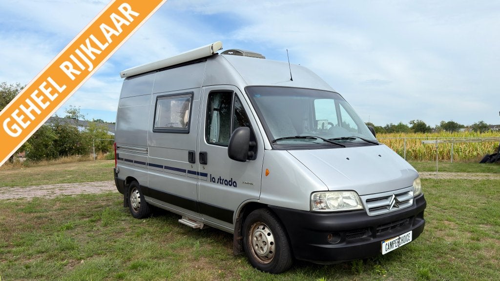La Strada Avanti M | 2007 | 141 Kkm | slechts 5 mtr., Buscamper of Camperbus, Ringverwarming, Tot en met 2, Overige merken