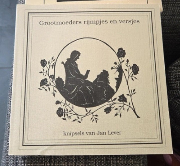 Grootmoeders rijmpjes en versjes - knipsels Jan Lever, Ophalen of Verzenden, Gelezen, Jan Lever, Nederland