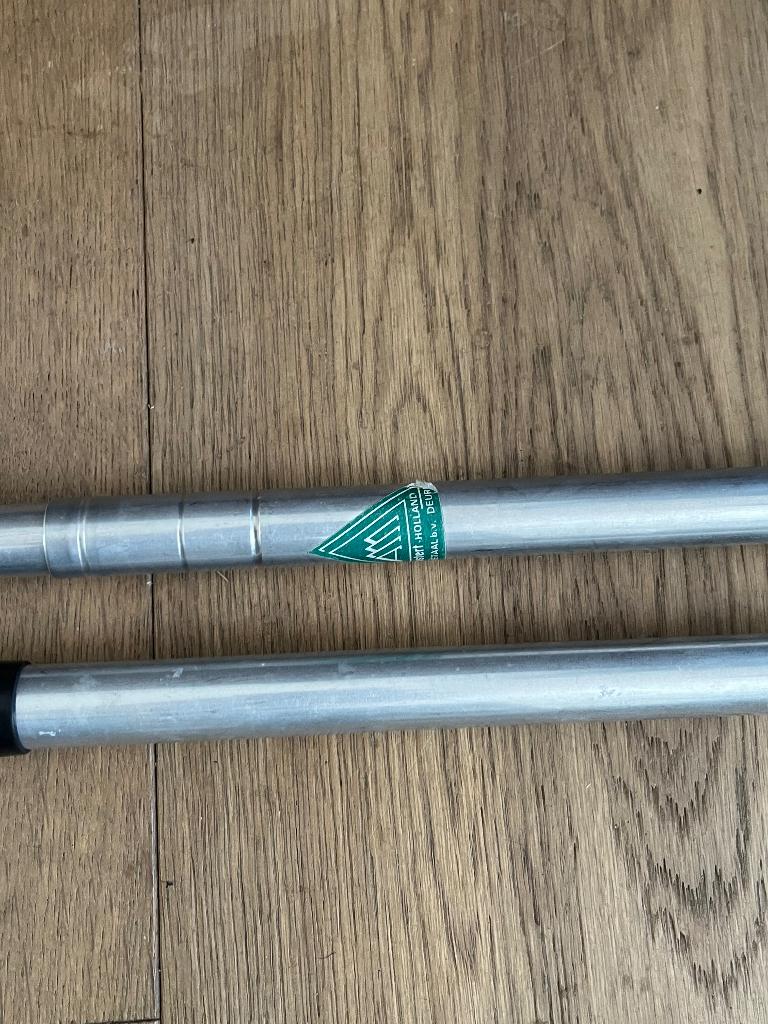 2 alu tentstokken Mostert, Ophalen of Verzenden