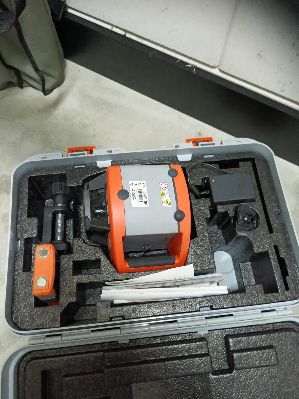 Nieuwe laser, Doe-het-zelf en Verbouw, Meetapparatuur, Ophalen, Nieuw, Afstand