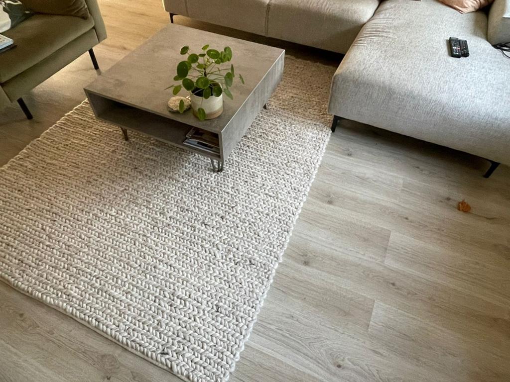 IKEA HJORTSVANG Vloerkleed - Goede staat, Ophalen, Crème, 150 tot 200 cm, 200 cm of meer