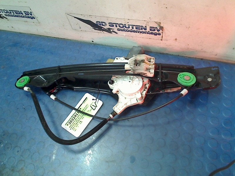 Raammechaniek Elek Links Voor BMW 3 serie (E90) 2007 6927027, Auto-onderdelen, Gebruikt, Petuelring 130, München 80809, , Duitsland