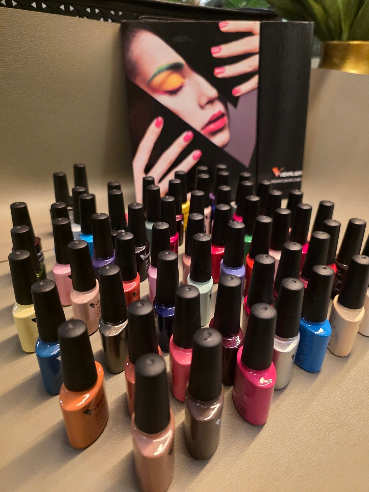 Gellak gelpolish set Venalisa - 59 kleuren met kleurenkaart, Overige kleuren, Ophalen of Verzenden, Zo goed als nieuw, Handen en Nagels