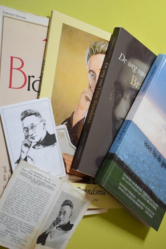 4 boeken TITUS BRANDSMA 1881-1942-, Ophalen of Verzenden, Gelezen, Diverse auteurs, Christendom | Katholiek