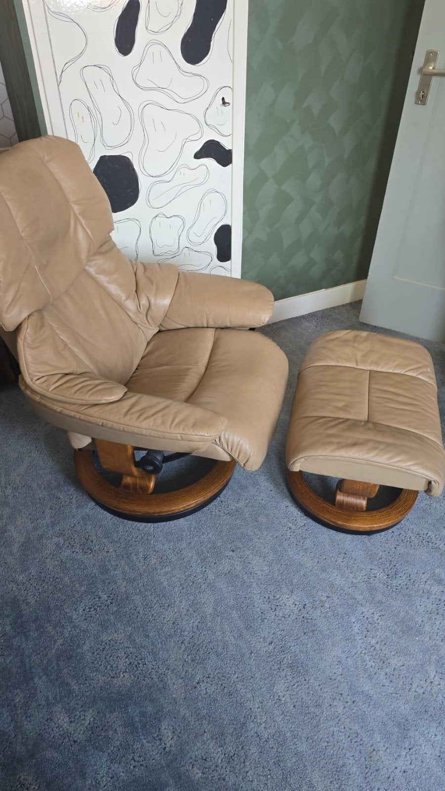 Leren Stressless fauteuil met voetenbank, Ophalen, Eén