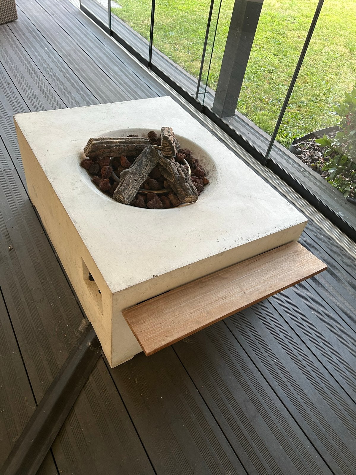 Moderne vuurtafel met gasfleshouder, Ophalen, Gebruikt, Vuurkorf