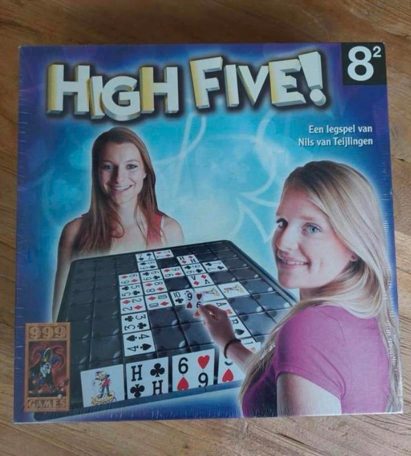Nieuw in plastic High Five bordspel 999 games, Ophalen of Verzenden, Zo goed als nieuw