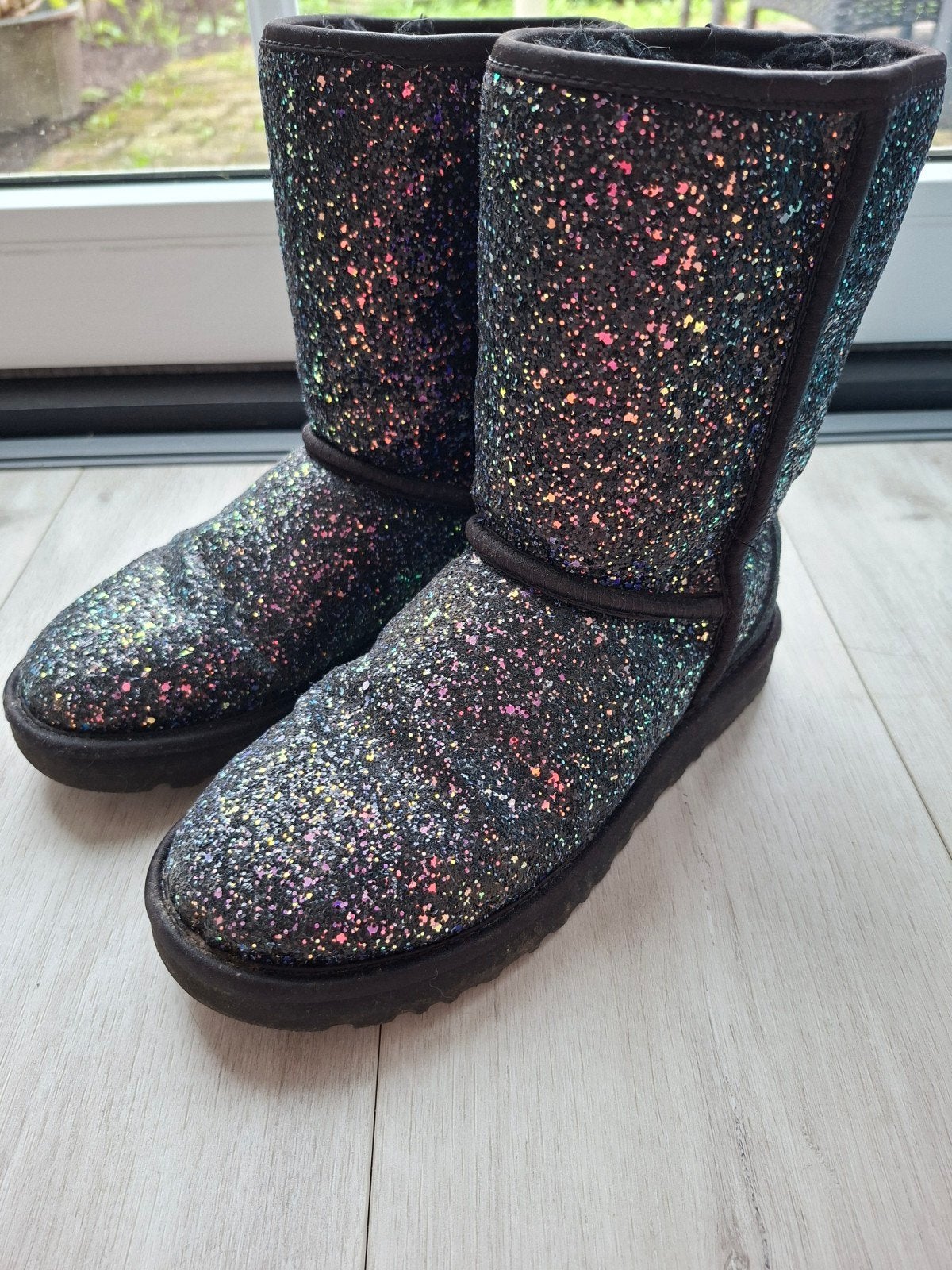 Limited Edition Dames Ugg, Ophalen of Verzenden, Bruin, Snowboots
