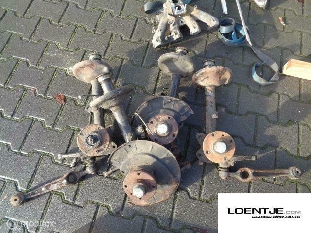 set voorpoten bmw e21 viercilinder met naven, rem upgrade 02, Auto-onderdelen, Gebruikt, Ophalen of Verzenden, BMW, BMW