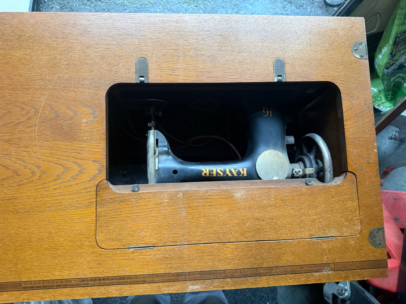 Vintage Kayser Naaimachine met Hulpmiddelen - Compleet, Antiek en Kunst, Ophalen