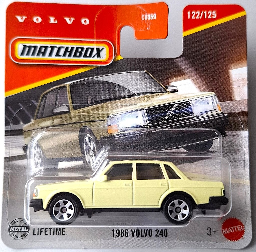 Matchbox 1986 Volvo 240, geel, Ophalen, Nieuw, Auto