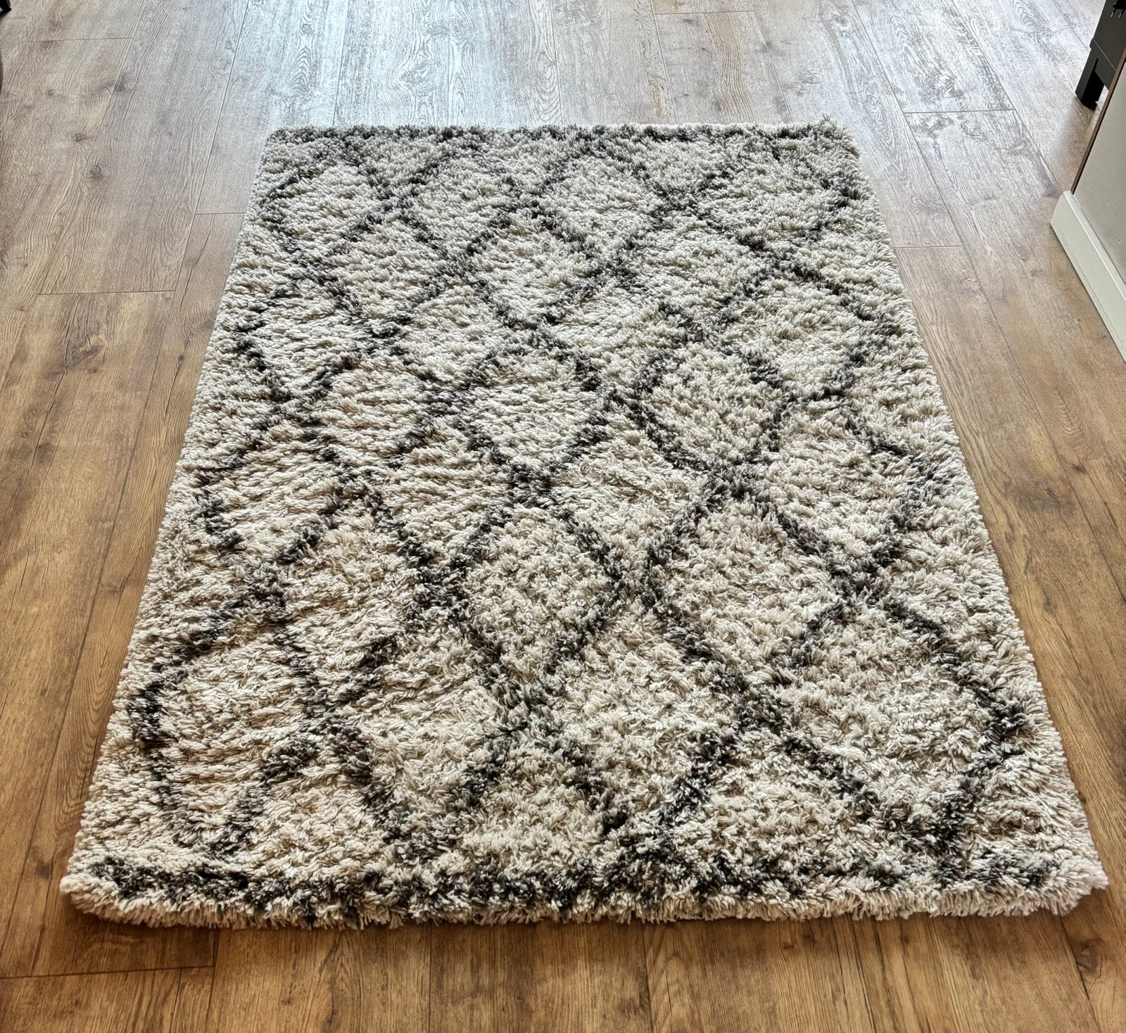 Vloerkleed Crème/Donkergrijs – Hoogpolig – 120x170 cm, Ophalen, 100 tot 150 cm, Zo goed als nieuw, Crème
