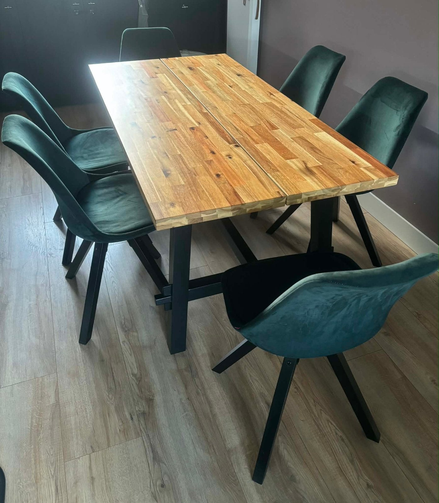 IKEA Eettafel – Acaciahout met Zwarte Poten (160x81 cm), Ophalen, 50 tot 100 cm, Zo goed als nieuw, 150 tot 200 cm