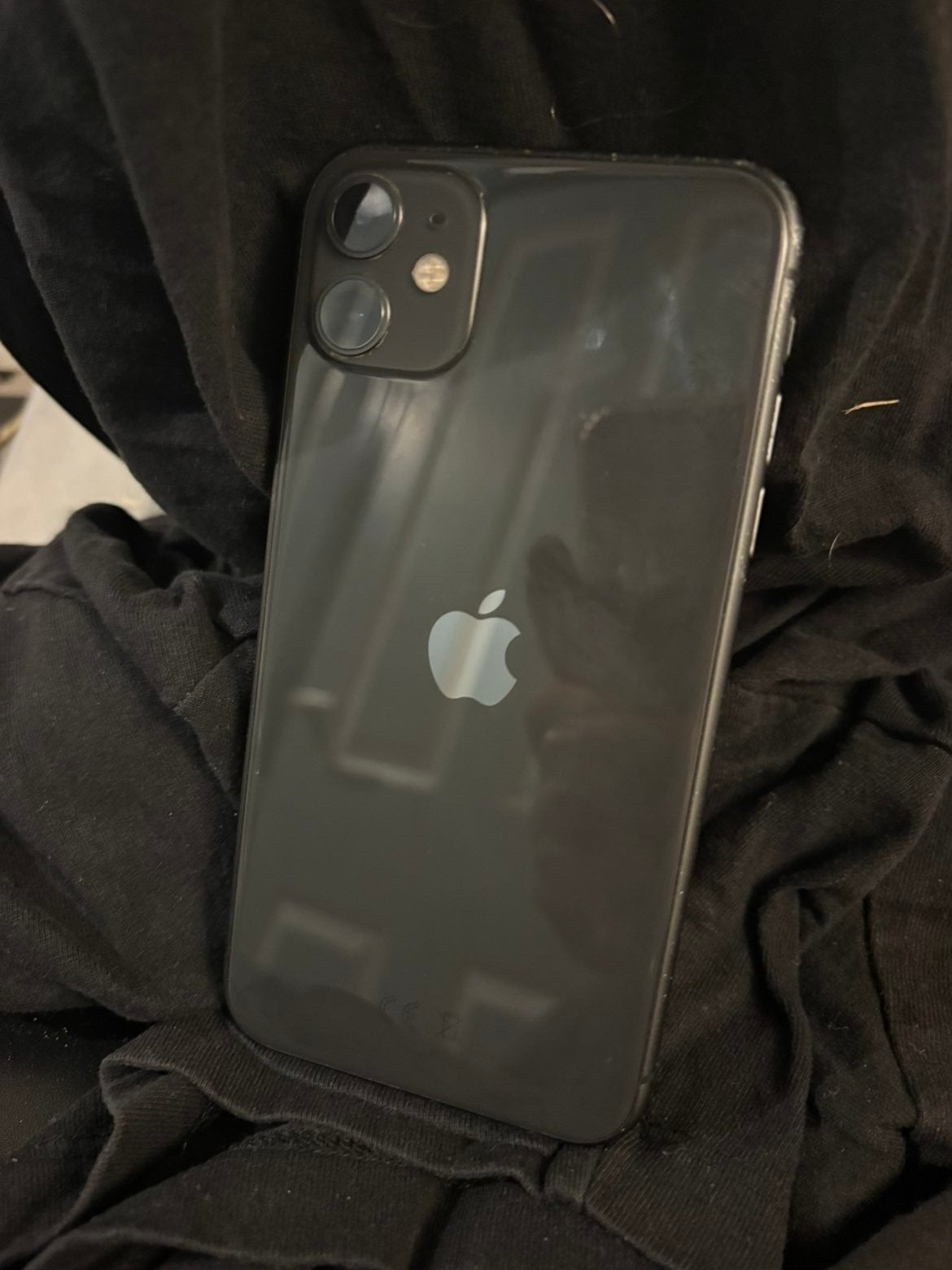 2x iPhone 11 (Gebruikt), Telecommunicatie, 80 %, Gebruikt, Zwart, 64 GB