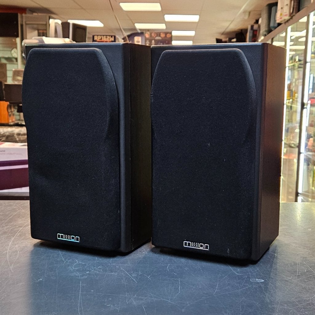Mission _ Compacte Speakers_ 25-75 Watt_ Donkerbruin, Mission, Gebruikt, Info@mission.co.uk, IAG House
Sovereign Court
Ermine Business Park
Huntingdon, Cambridgeshire PE29 6XU
United Kingdom