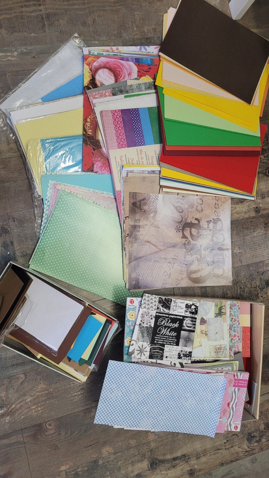 Karton, papier, craftpapier en blanco kaarten knutselpakket, Gebruikt, Meerkleurig, Ophalen of Verzenden, Papier of Karton