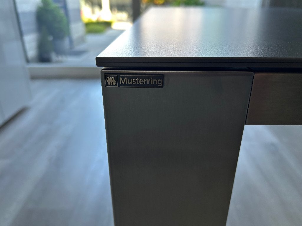 Moderne eetkamertafel, Ophalen, 50 tot 100 cm, Zo goed als nieuw, Vijf personen of meer