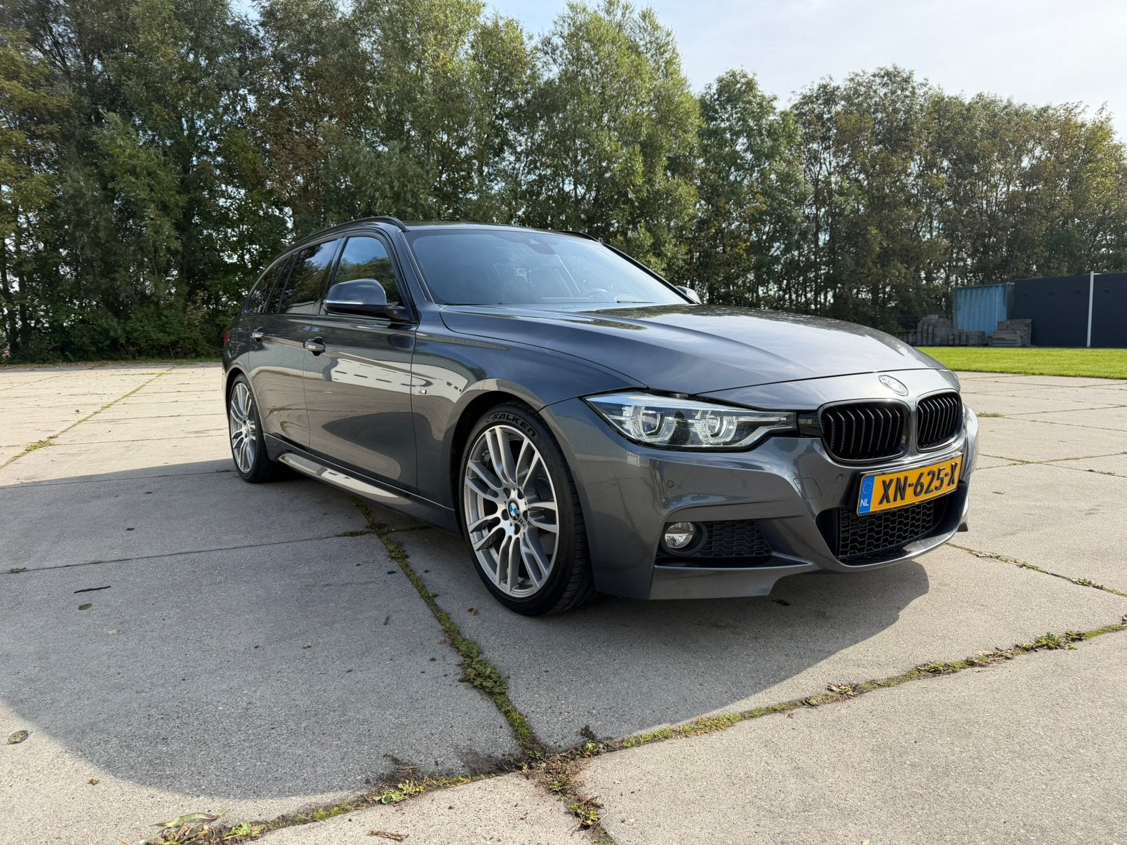 BMW 3-Serie 320d 190pk Aut 2016 Grijs M-sport, Auto's, Automaat, 745 kg, Achterwielaandrijving, 1505 kg