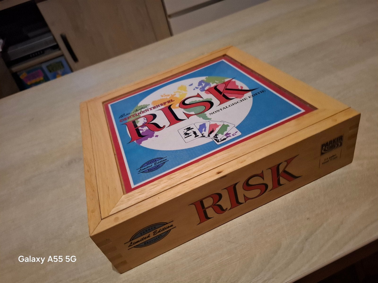 Risk Nostalgische Editie - Limited Edition Bordspel, Hobby en Vrije tijd, Gezelschapsspellen | Bordspellen, Vijf spelers of meer