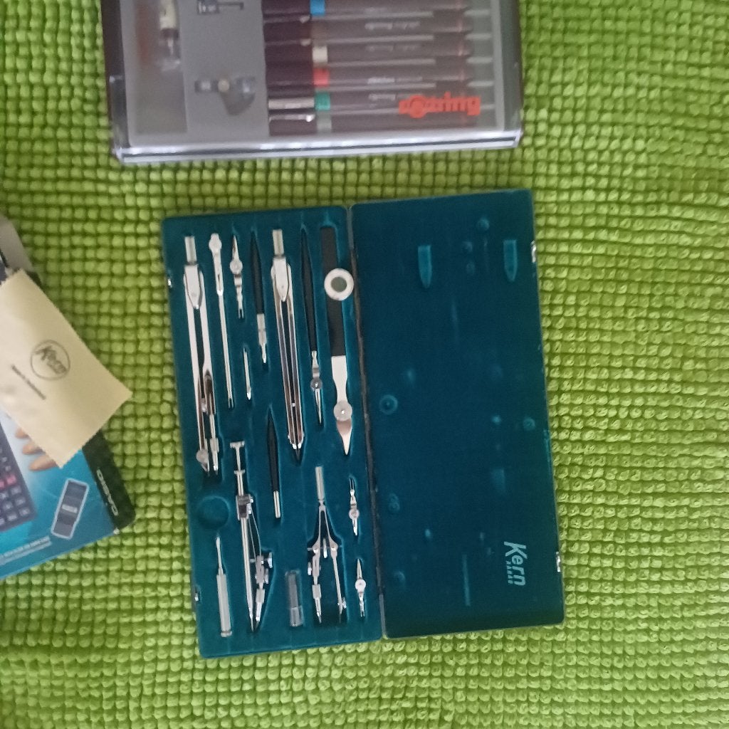 Kern tekenset in etui, Ophalen of Verzenden, Gebruikt
