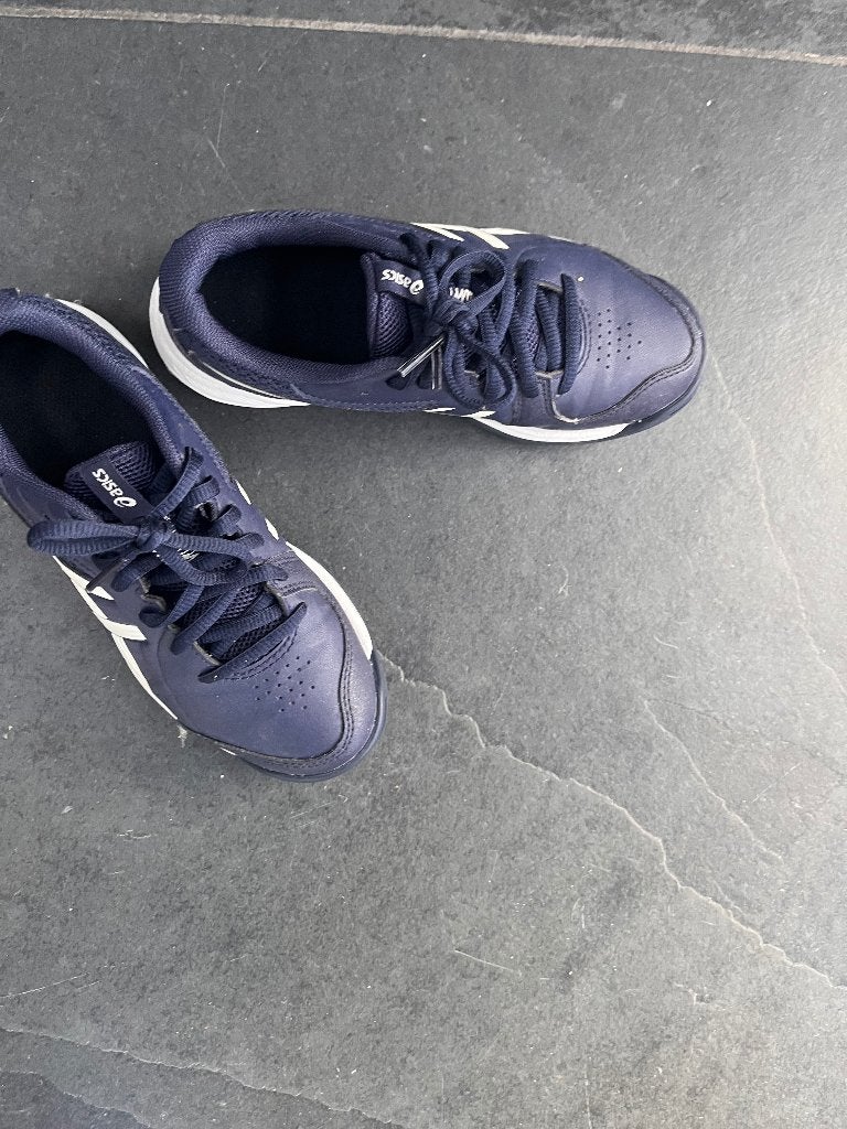 Hockeyschoenen, Sport en Fitness, Ophalen, Zo goed als nieuw, Schoenen