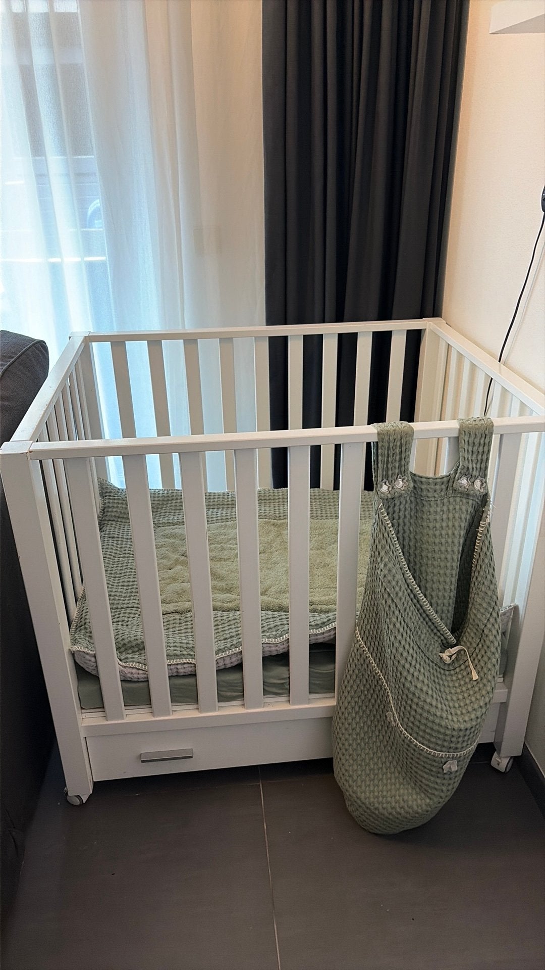 Bopita box, Kinderen en Baby's, Boxen, Gebruikt, Rechthoekig, In hoogte verstelbaar, Boxkleed, Lade, Wieltjes, Ophalen of Verzenden