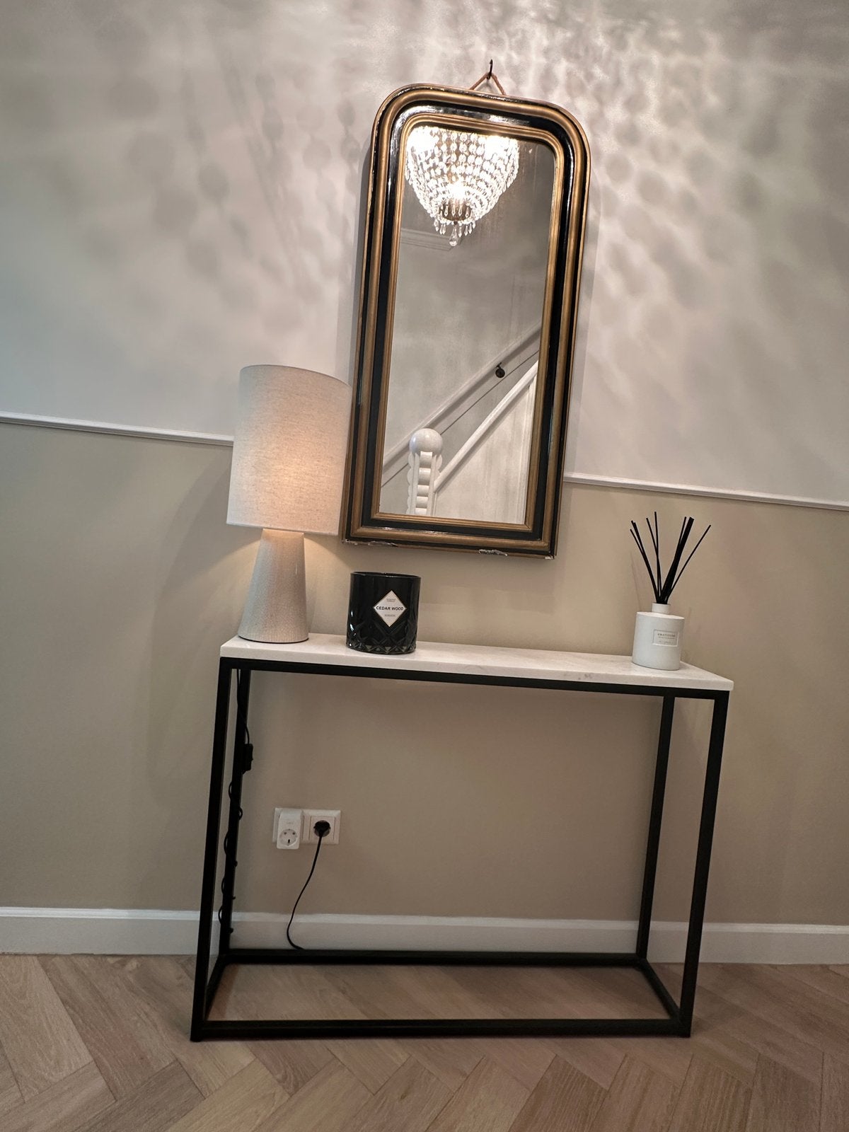 Moderne console tafel / sidetable met marmeren blad, Ophalen, 100 tot 150 cm, Zo goed als nieuw, Minder dan 25 cm