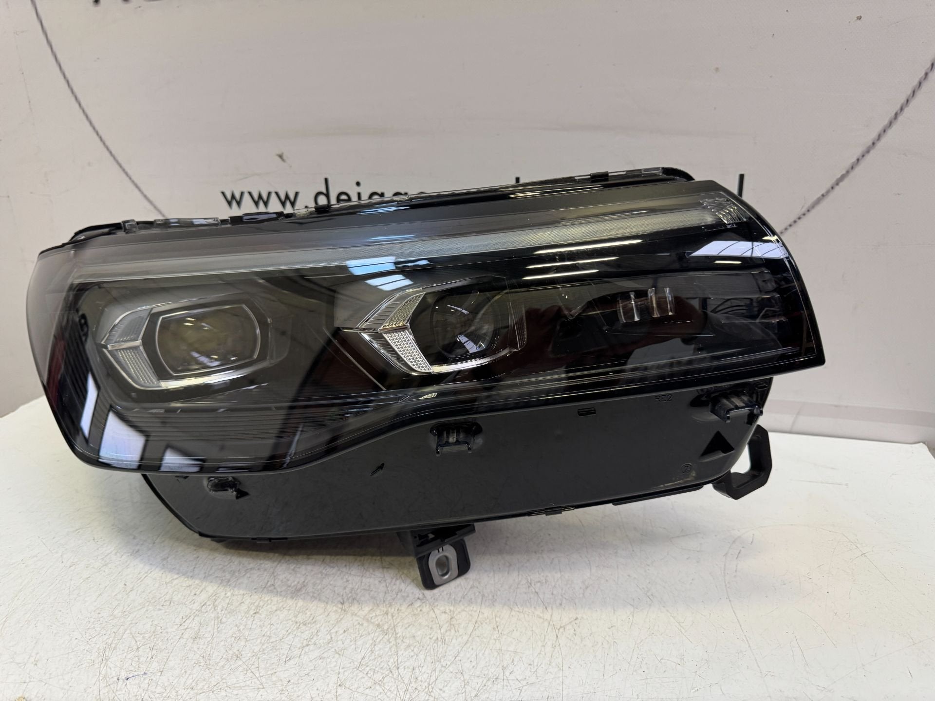VW TIGUAN 571 IQ LIGHT KOPLAMP RECHTS MATRIX 571941060G, Gebruikt, Volkswagen, Volkswagen AG, Berliner Ring 2
38440  Wolfsburg, DE