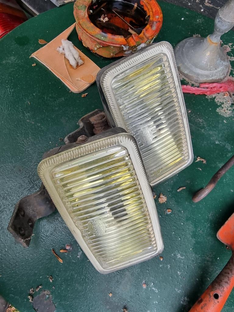 Hella verstralers op bumper auto oldtimer, Auto diversen, Ophalen of Verzenden