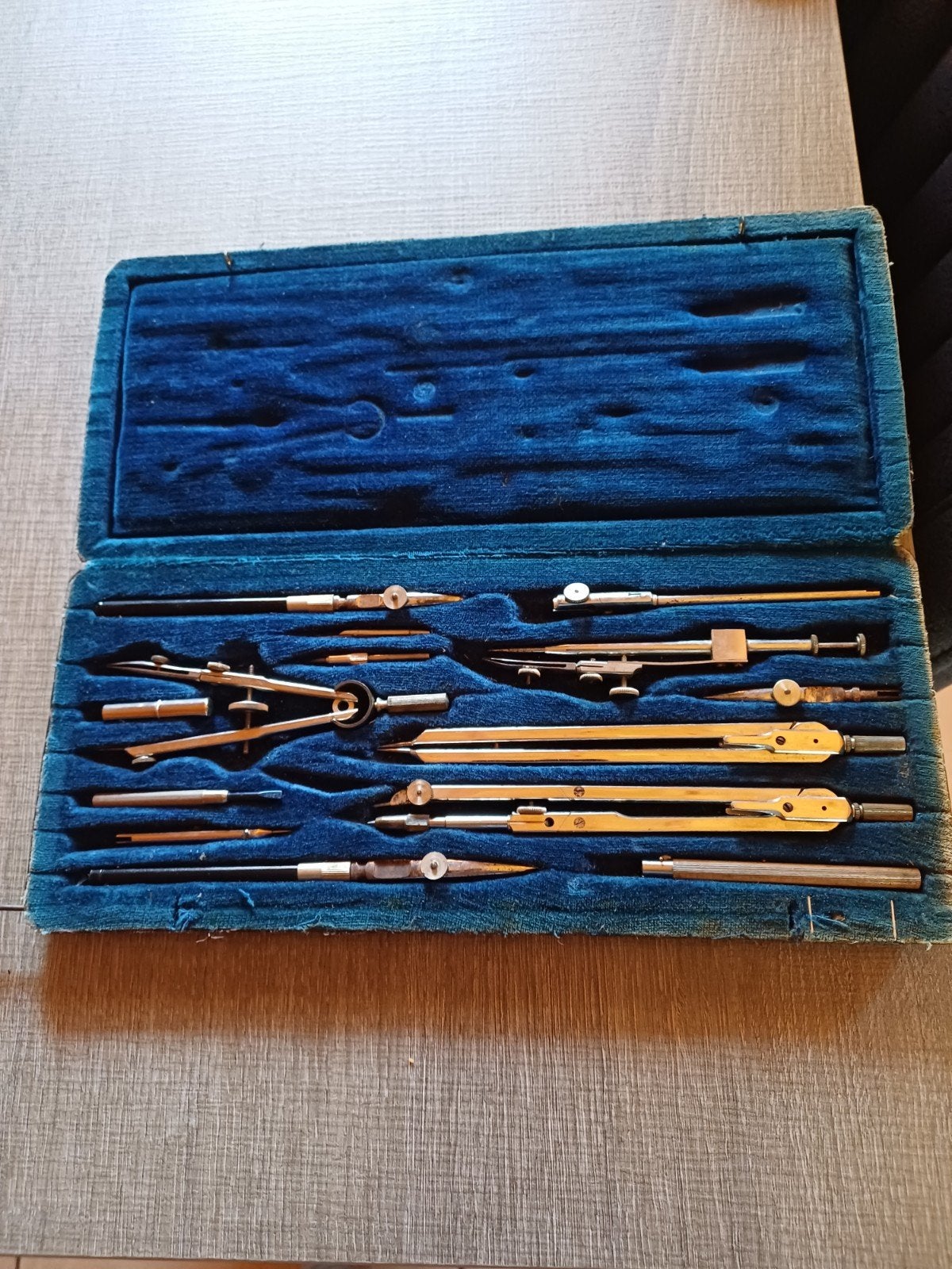 Antieke tekenset in fluwelen kistje - Juvie's Arnhem, Ophalen of Verzenden