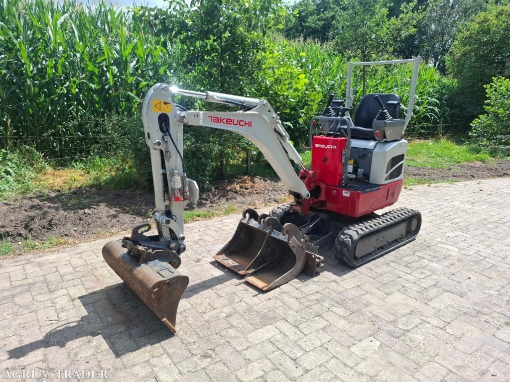 Takeuchi TB210R | bj 2019 | 2039uur | Sloopsorteer functie, -, Niet opgegeven, Ophalen of Verzenden, Niet opgegeven
