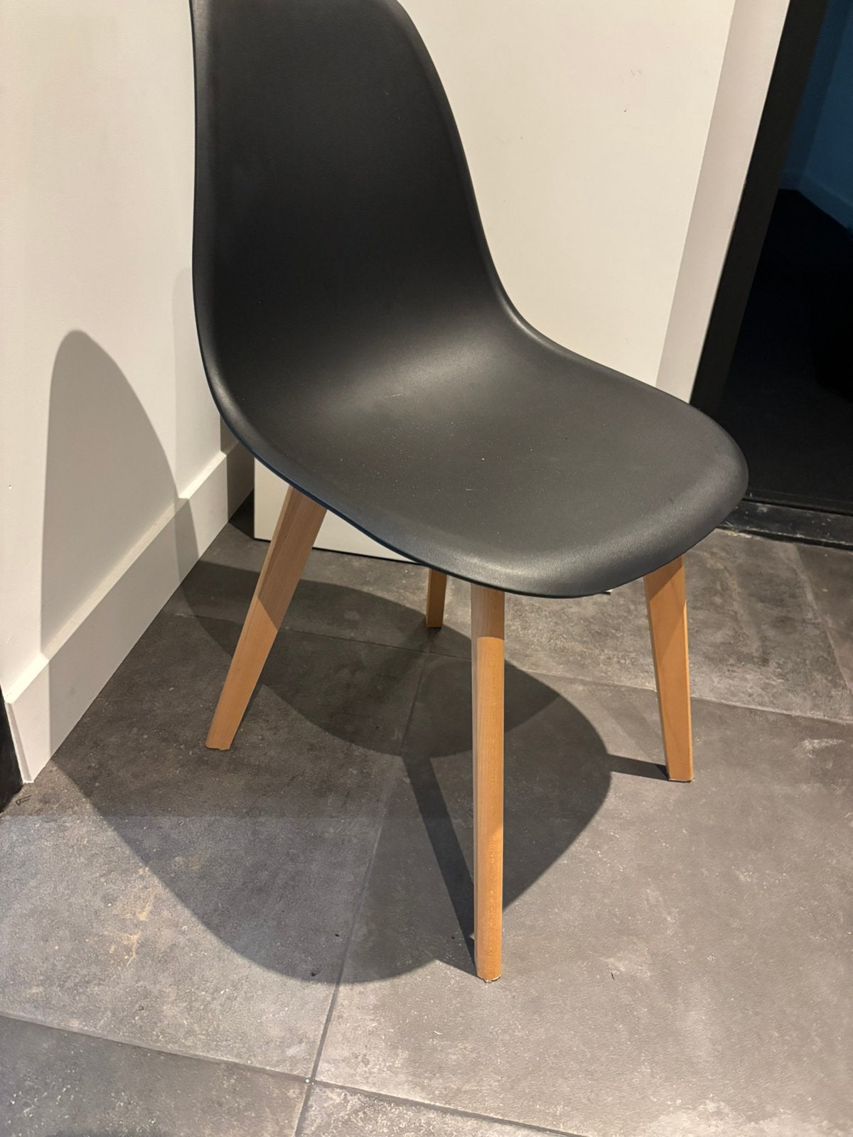 4x kuipstoel zwart, Huis en Inrichting, Stoelen, Ophalen, Zo goed als nieuw, Zwart, Vier