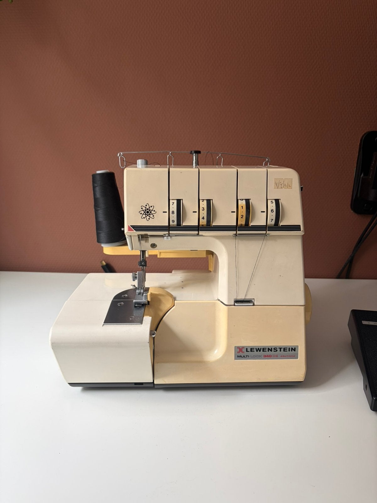 Lewenstein multi lock 340DE lockmachine, Ophalen, Zo goed als nieuw, Naaimachine, Overige merken
