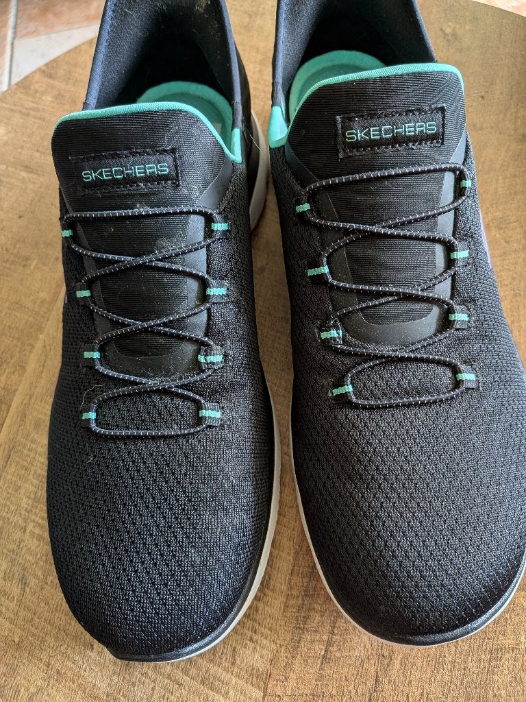 sneakers maat 42, Zwart, Ophalen of Verzenden, Sneakers of Gympen, Zo goed als nieuw