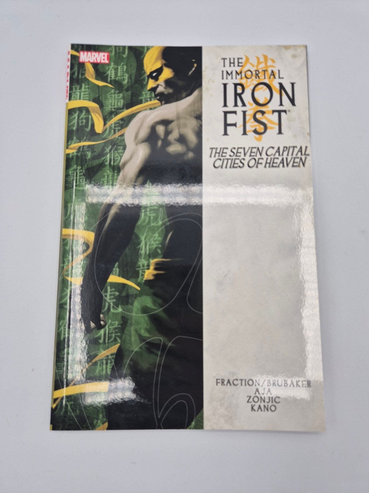 The Immortal Iron Fist: The Seven Capital Cities of Heaven, Amerika, Ophalen of Verzenden, Fraction/Brubaker, Gelezen