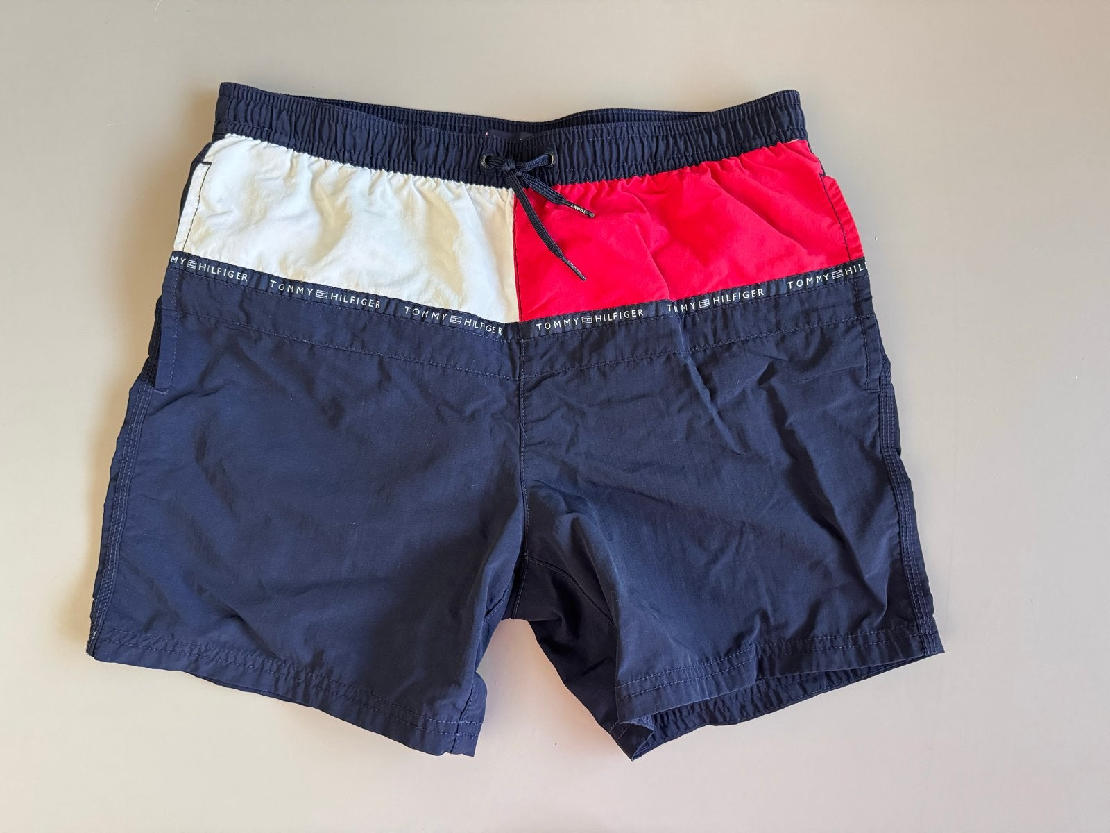 Tommy Hilfiger zwembroek maat 164, Kinderen en Baby's, Kinderkleding | Maat 164, Ophalen of Verzenden, Gebruikt, Jongen, Sport- of Zwemkleding